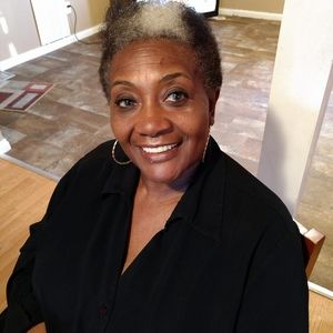 Meet your Posher, Carolyn